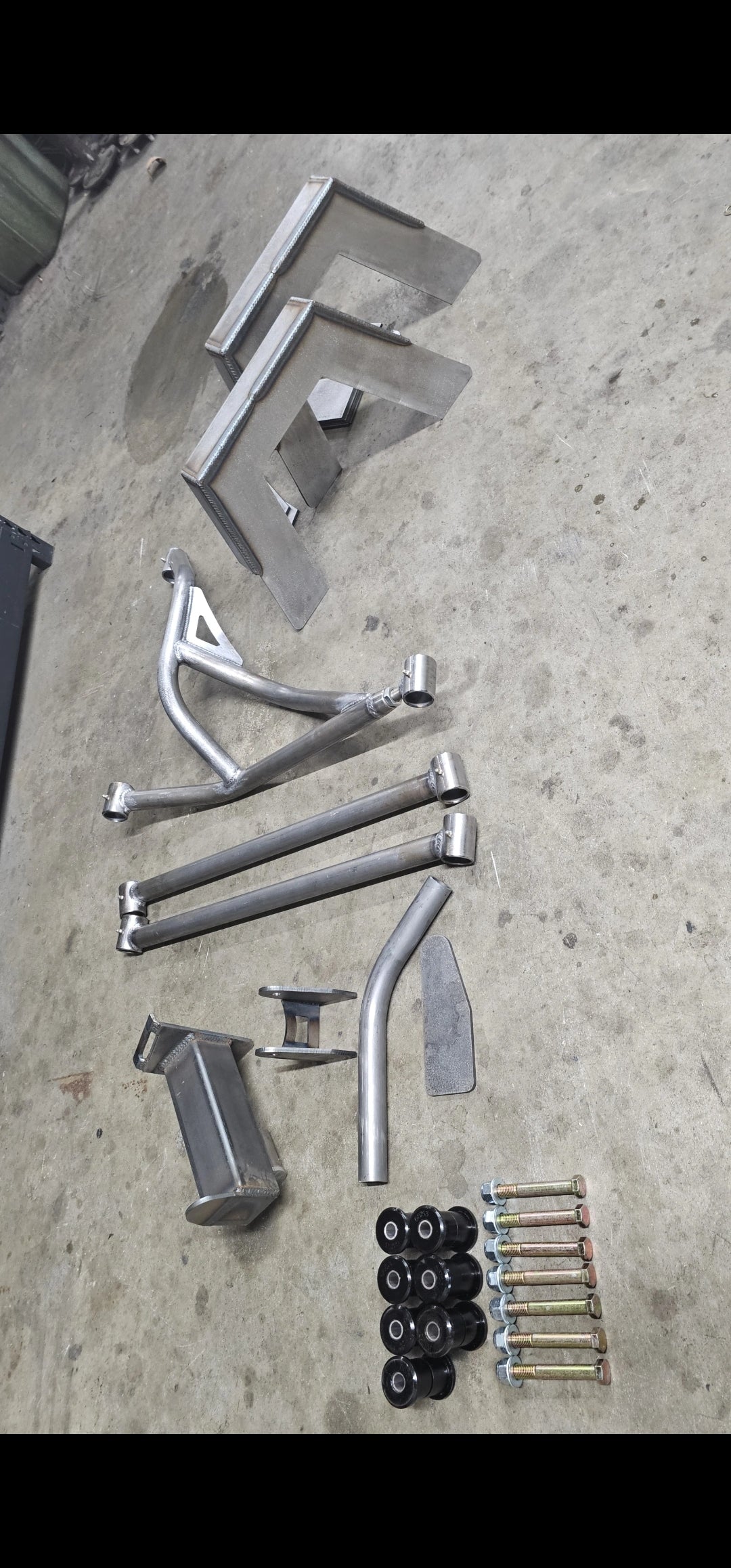 2019-2023 ram 1500 rear 3 link kit (airbags)